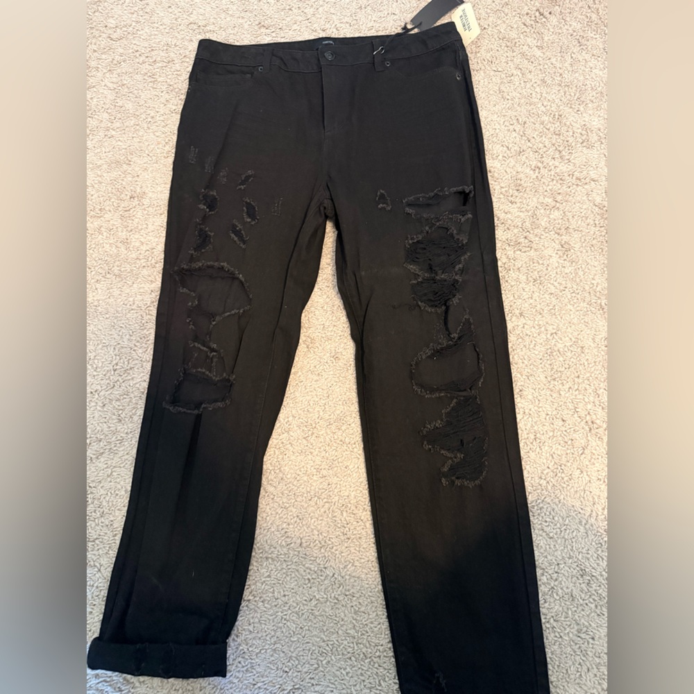 Forever 21 Black Distressed Women Jeans